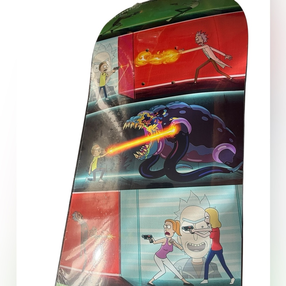 Skateboard Deck - Rick & Morty SEASON 7 cast party NEW very rare - Picture 4 of 6